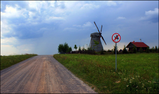 749546 (a): :2061x1215